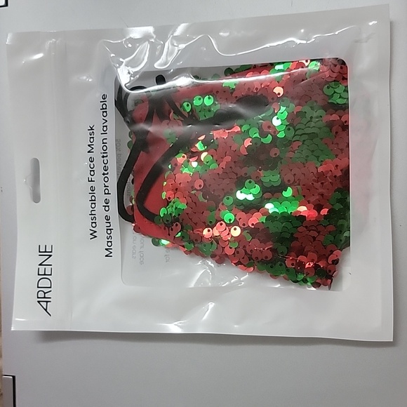 Washable Sequin Mask 'NWT' - Picture 4 of 4